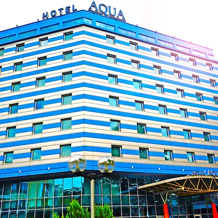 Отель Aqua