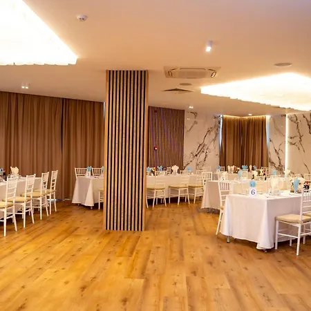 Aqua Hotel