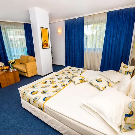 Aqua Hotel 4*