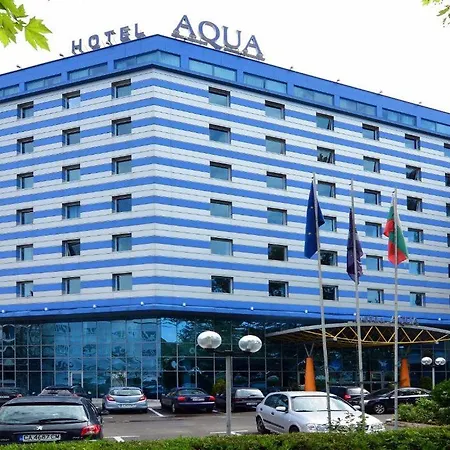 Aqua